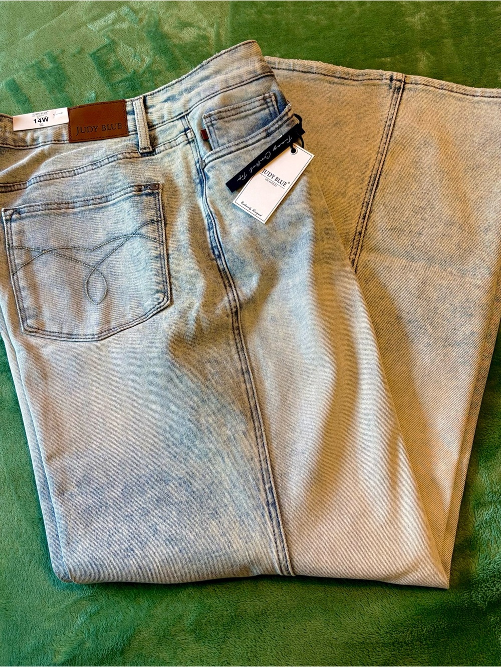 Judy Blue Light Wash Retro Wide Leg Jeans 14W